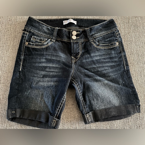 No Boundaries Pants - Brand new pair of no boundaries size 13 shorts
